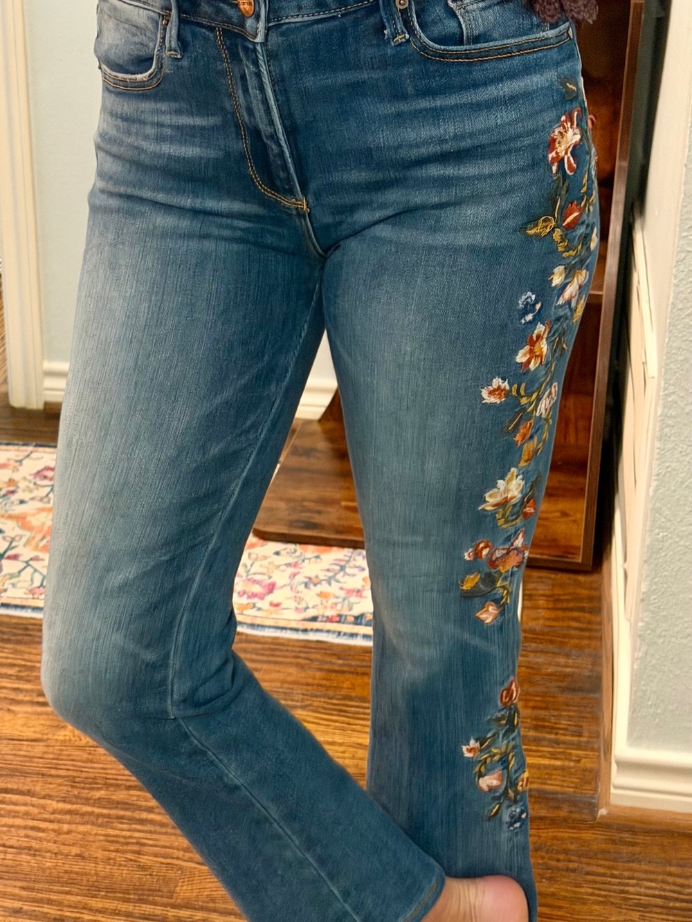Driftwood Kelly Embroidered Floral Jeans Size 28 Bootcut Boho Stretch - Picture 5 of 14